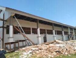 Rehabilitasi Ruang Kelas SD No. 33 Transmigrasi Laikang Berjalan Baik