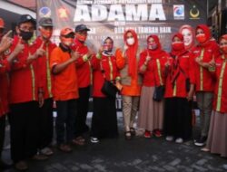 Fatmawati Rusdi Mendapat Hadiah Spesial dari Ketua RT/RW “The One Warriors”