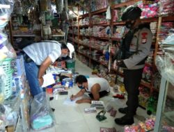 Tak ada Kata Libur, Tim Patroli Brimob Batalyon A Pelopor Terus Ingatkan Warga Patuhi Prokes