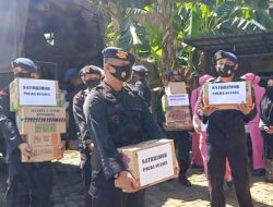 Brimob Batalyon A Pelopor Turut Salurkan Bantuan Kepada Korban Kebakaran di Kec. Biringkanaya