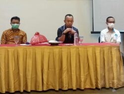 Forum MGMP SMP Kota Makassar Dinahkodai Dua Guru Dari SMPN 6