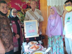 Hj.A.Nursami Kadis Pendidikan Kab Polman Sambangi Guru Purnabhakti Masa 10 Tahun