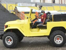 Berakhirnya Cuti Pilkada, Kaswadi Kembali Beraktivitas di Pelataran Masjid Agung