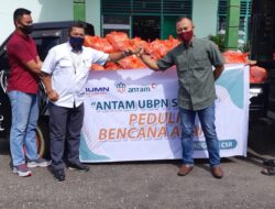 Antam Salurkan 350 Paket Sembako Untuk Korban Banjir di Kolaka Utara