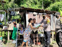 Kapolres Barru AKBP Liliek Tribhawono Iryanto, S.Ik. MM., Serahkan Bantuan Sembako ke Masyarakat Kurang Mampu