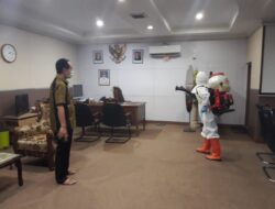 Kantor DPRD Disemprotkan Cairan Diisfektan, Senin Masuk Satu Pintu