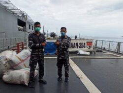 Selain Kirim Bantuan Logistik Untuk Korban Gempa Sulbar, TNI AL Juga Kirim APD Untuk Cegah Covid-19