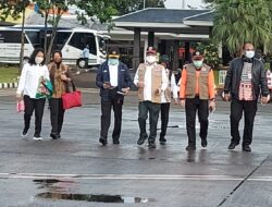 Menko PMK Meninjau, Doni Monardo Memantau Lewat WA