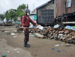 Bhabinkamtibmas Desa Mangindara Polsek Galsel, Pantau Wilayah Pesisir Pantai