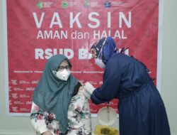 Direktur RSUD Barru dr Hj A Nikmawati DEA Dinyatakan Lolos Vaksinasi