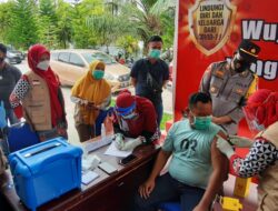 Usai Forkopimda, Giliran Petugas Kesehatan Dinkes Pasangkayu di Vaksin
