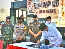 Aspotmar Danlantamal VI Hadiri Peresmian Kawasan Wisata Kuliner Lego-lego Di CPI Losari Makassar