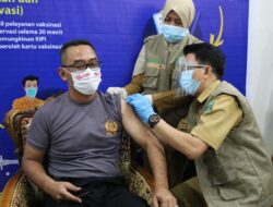 Kapolres Takalar Terima Vaksin Covid-19 Tahap Kedua