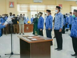 Bupati Jeneponto Lantik Pejabat Administrator dan Serahkan SK CPNS Formasi 2019
