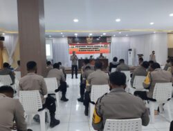 Kasat Binmas Berikan Pelatihan Tracer Covid-19 di Aula Sandi  Polres Wajo.