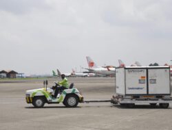 Sepuluh Juta Dosis Bahan Baku Vaksin Kembali Tiba di Indonesia