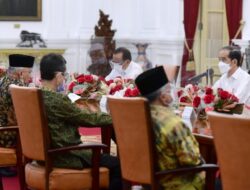 Presiden Jokowi Terima Rombongan Amien Rais Bahas Laporan Komnas HAM