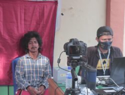 Lama Dibujuk, Dukcapil Kemendagri Yakinkan Warga SAD Pentingnya Dokumen Kependudukan