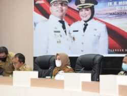 Danny-Fatma Melakukan Berbagai Langkah Cepat untuk Penanganan Korban Banjir