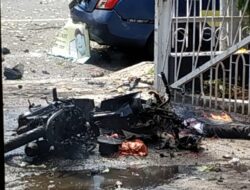 BREAKING NEWS!  Bom bunuh diri di depan gereja katredal makassar