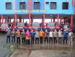 Wali Kota Danny Lepas Ratusan Petugas Damkar dan BPBD Disinfektan 1.700 Masjid