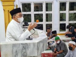Awal Tarawih, Wali Kota Danny Himbau Jamaah Amalkan Isi Alquran