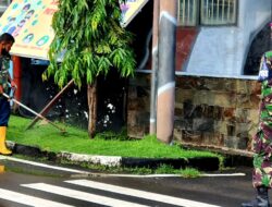 Cegah Banjir, Personel Lantamal VI Laksanakan Pembersihan