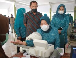 Pasca Dilantik, Pengurus TP PKK Barru Vaksinasi Covid-19 Berjamaah