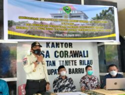 Pemkab Barru Gelar Sosialisasi Perbup No 10 Tahun 2021 di Desa Corwali dengan Tetap Ikuti Prokes C-19