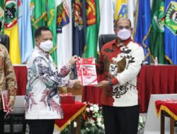 Ingatkan Bonus Demografi, Mendagri Imbau Pemerintah Daerah Permudah Izin Berusaha