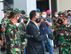 Hadiri Pendidikan Pertama Bintara dan Tantama TNI AL, Wali Kota Danny Decak Kagum