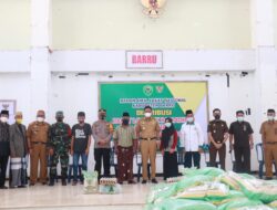 Disaksikan Forkopimda, Pemda dan Baznas Barru Lepas Distribusi Paket Logistik Gerakan Cinta Zakat