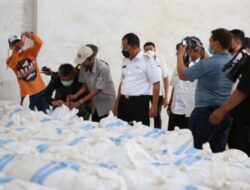 Wali Kota Danny Tinjau Gudang Suplai, Pastikan Kelengkapan Makassar Recover Cukup
