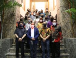 Sambut Gubernur Lemhana, Wali Kota Danny Jamu dengan Makan Malam