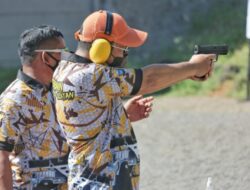 Latihan Menembak, Wali Kota Danny Bercita-cita Ingin Membuat Lapangan Tembak