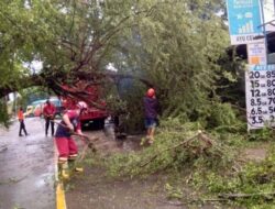 Anggota Damkar Mengalami musibah Setelah Menjalankan Tugas mulia