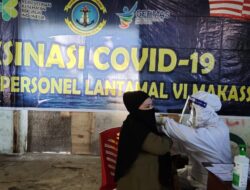 Diskes Lantamal VI Gencarkan Vaksinasi Kepada Keluarga Besar TNI AL dan Purnawirawan Secara Mobile