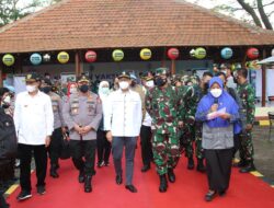 Panglima TNI dan Kapolri Pantau Pelaksanaan Vaksinasi di Madiun