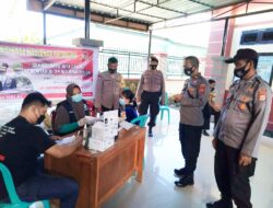 Sambut Hari Bhayangkara ke-75, Polsek Tellu Limpoe Kerjasama Puskesmas Amparita Gelar Vaksin Massal