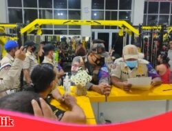 Tim Satgas Gabungan RAIKA Kecamatan Ujung Gelar Patroli, Mengurai Kerumunan di Paotere Makassar