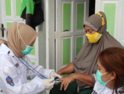 Hari Pertama Bertugas, Wawali Fatma Meninjau Kesiapan Tim Detektor Covid-19 di Kelurahan