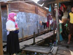 Temui Warga, Wawali Fatma Berikan Sembako dan Ingatkan Protokol Kesehatan