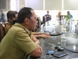 Wali Kota Danny Ungkap Khasiat Suplemen Sari Buah Mengkudu Saat Paparkan Makassar Recover dan Isolasi Apung Terpadu   