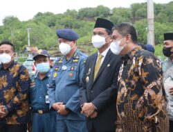 Suardi Saleh Lantik dan Lepas Bintara Pelayaran Niaga Angkatan Ke-IV Tahun 2021 Lulusan SMK Pelayaran Lintas Nusantara Barru