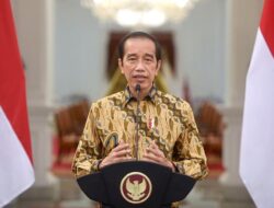 Presiden Jokowi : PPKM Level 4 Dilanjutkan dengan Penyesuaian di Sejumlah Sektor