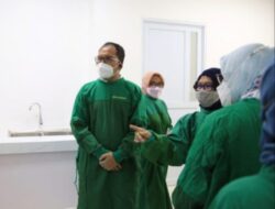 Wali Kota Danny Tinjau Lab PCR Makassar Recover di RSUD Daya, Mampu Deteksi 4 Varian Baru Covid-19