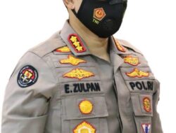 Kabid Humas Polda Sulsel : Jajaran Polda Sulsel Beri Bantuan Sembako Secara Humanis Ke Masyarakat