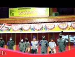 Mengurai Kerumunan Remaja Saat Tim Satgas Raika Kecamatan Ujung Tanah Gelar Patroli Gabungan