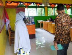Pastikan Kegiatan Sekolah Berjalan Lancar, Korwil Kec Watang Sidenreng Monitoring Sekolah di Wilayah Kerjanya