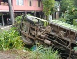 Rem Blong, Mobil Truck Dutro Muat Cipping Terbalik